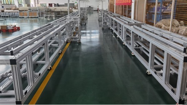 再獲信任！100100重型鋁型材打造高效“流水線(xiàn)”